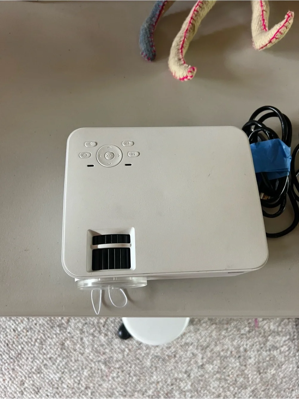 HOMP0W White Portable Mini Projector - Compact LED Home Theater